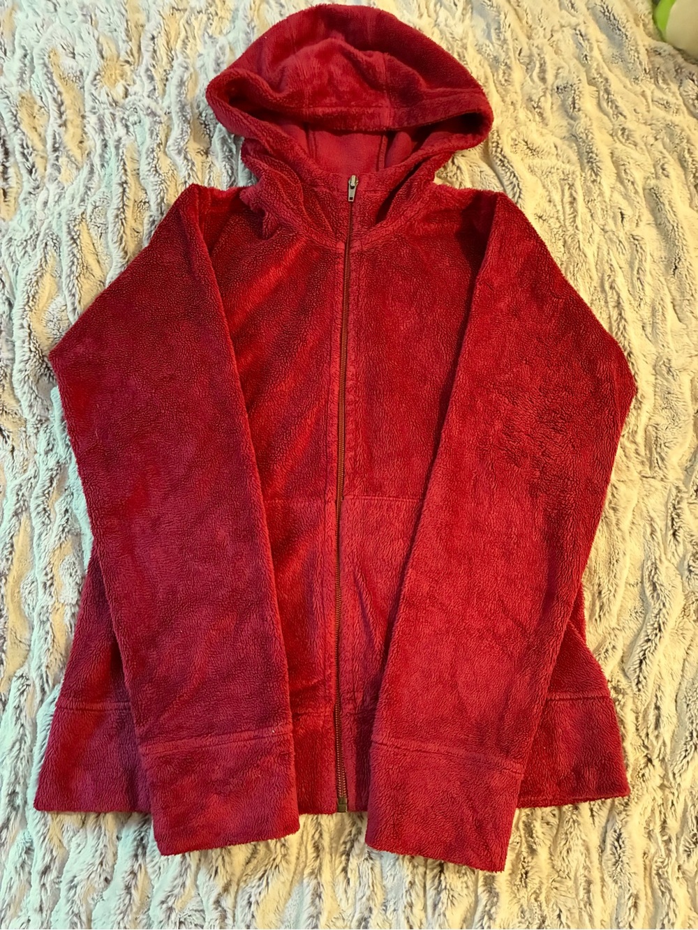 Patagonia Women's Fuzzy Hooded Full Zip Fleece Jacket Magenta Women’s Small